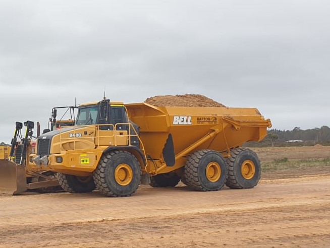 {alt=RAPTOR PLANT HIRE - DUMP TRUCKS, height=492, max_height=492, max_width=654, src=https://f.hubspotusercontent40.net/hubfs/4532094/RAPTOR%20PLANT%20HIRE%20-%20DUMP%20TRUCKS.jpeg, width=654}